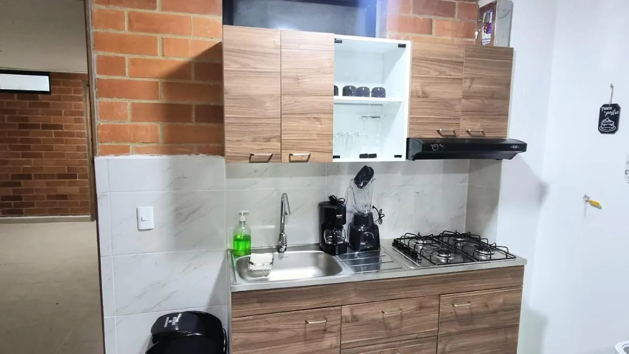 Apartamentos Extraordinarios En Medellin, Viajeros Y Familias 0*, Medellin Colombia