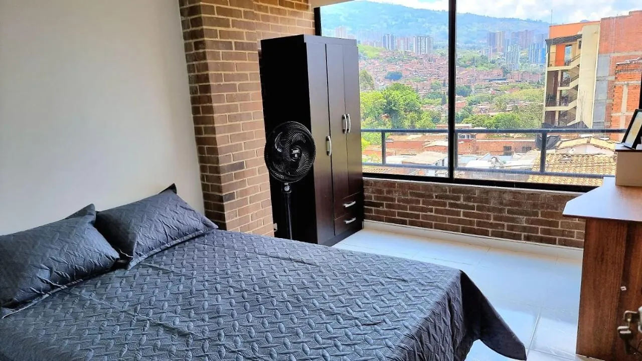 Apartamentos Extraordinarios En Medellin, Viajeros Y Familias 0*, Medellin Colombia