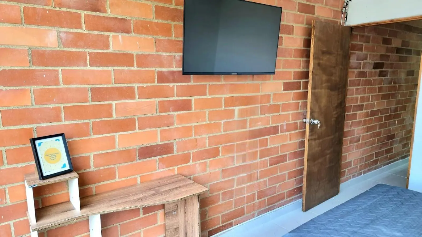 Apartamentos Extraordinarios En Medellin, Viajeros Y Familias 0*, Medellin Colombia