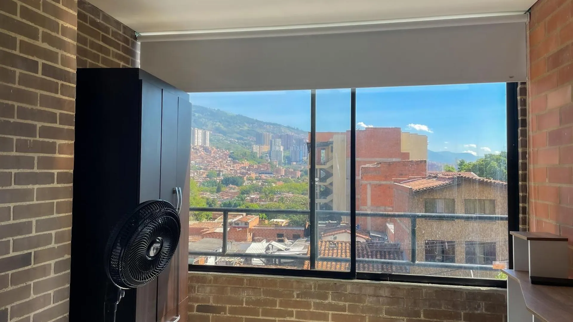 Apartamentos Extraordinarios En Medellin, Viajeros Y Familias